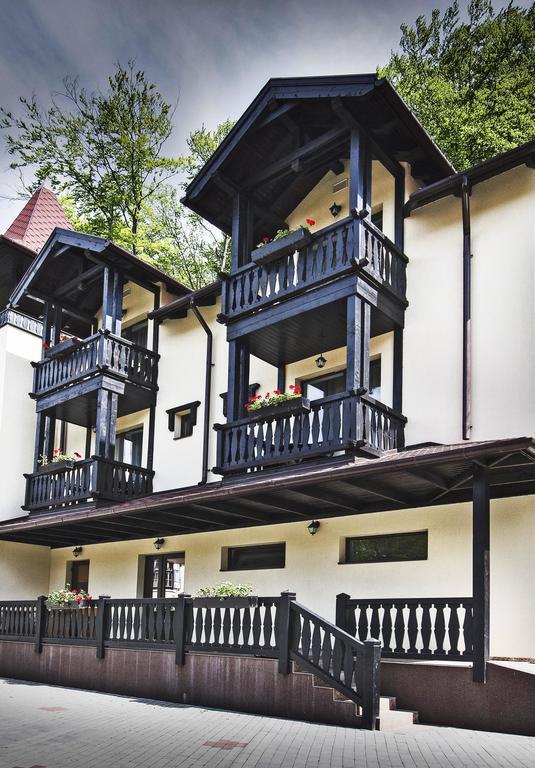 Vila Rigo Совата Стая снимка